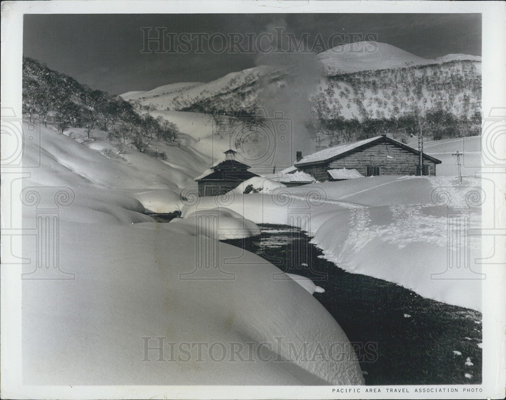 1965 Press Photo Winter, Japan - Historic Images