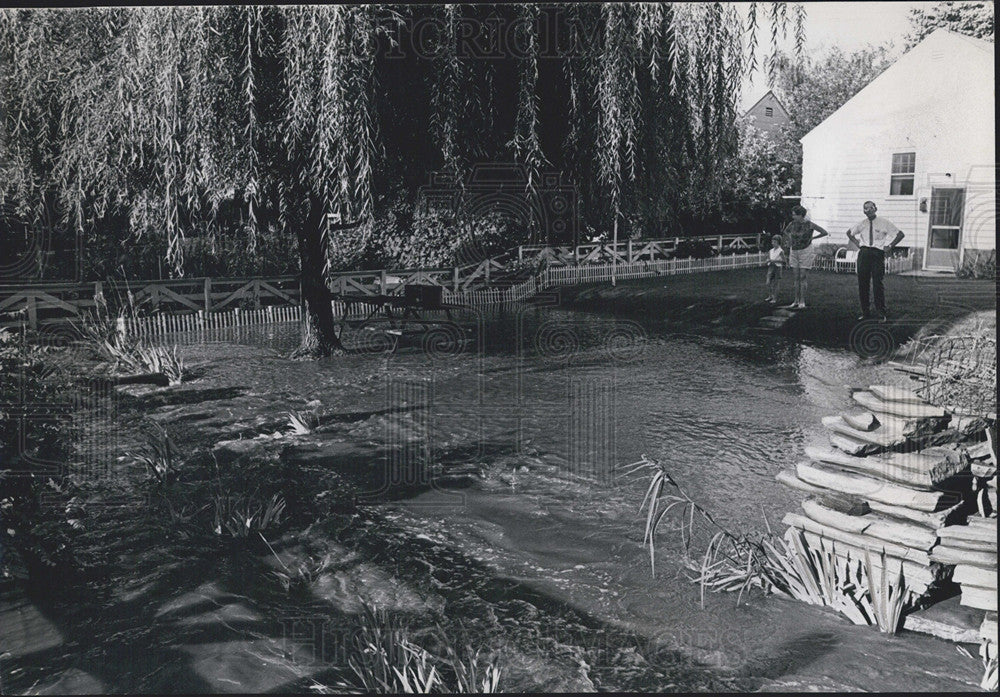 1966 Press Photo Denver Backyard Flooded - Historic Images