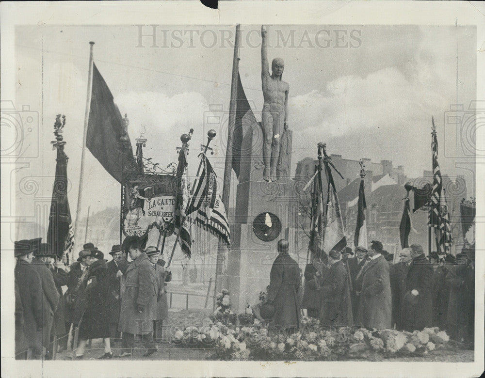 1929 Press Photo Monument in Scharbeck Belgium - Historic Images