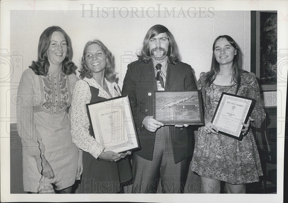 1974 Press Photo Phi Theta Kappa Clark  Walsh Wheeler Arnold Clearwater - Historic Images