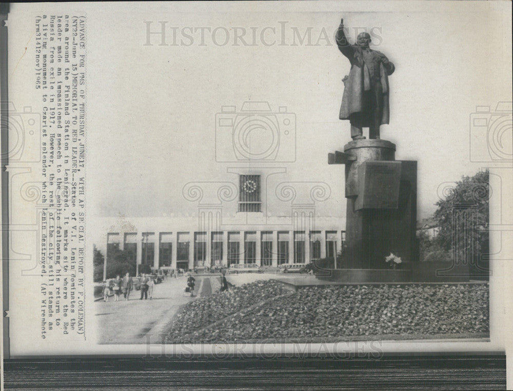 1965 Press Photo V I Lenin statue in Finland Station in Leningrad - Historic Images