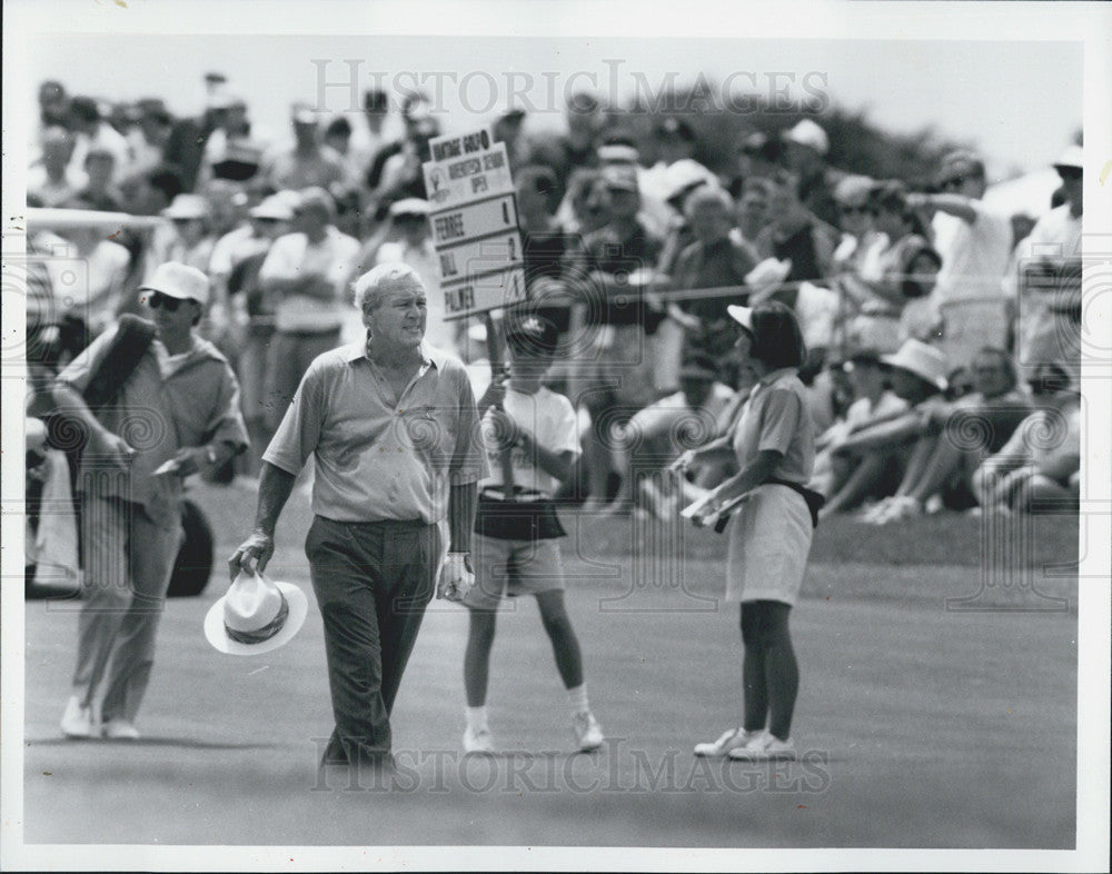 1992 Press Photo Ameritech Sr Open Final Rnd Dale Douglas Wins-Arnold Palmer - Historic Images