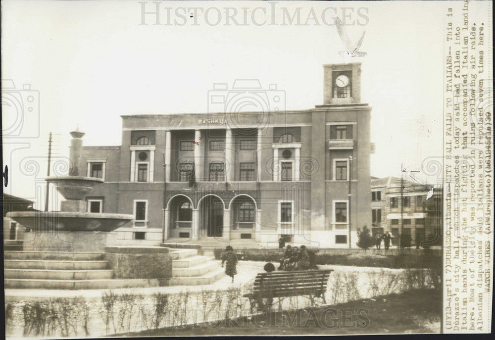 1939 Press Photo Durazzo Albania City Hall Building Seized By Italians In WWII - Historic Images