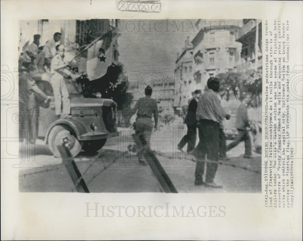 1962 Press Photo Protestors in Algeria - Historic Images