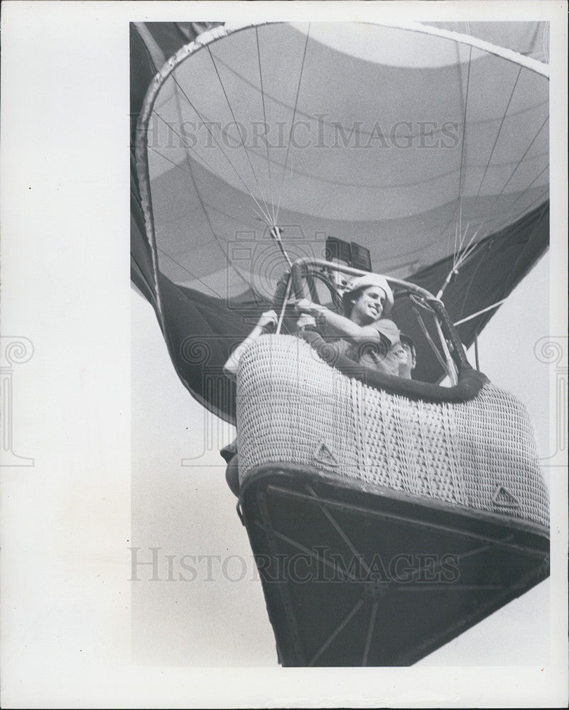 1977 Press Photo Busch Gardens Tampa Hare And Hound Balloon Race - Historic Images