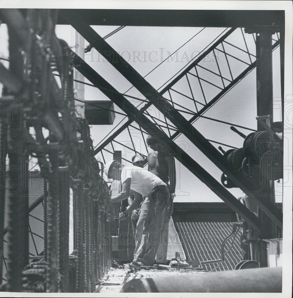 1971 Press Photo Bridge Construction - Historic Images