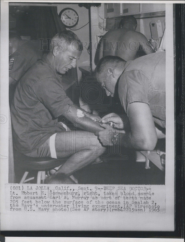 1965 Press Photo Lt Robert Sonnenburg, Earl Murray, Sealab 2 - Historic Images