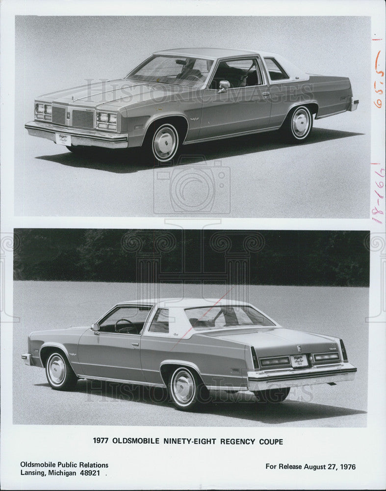 1976 Press Photo 1977 Oldsmobile 98 REgency Coupe - Historic Images