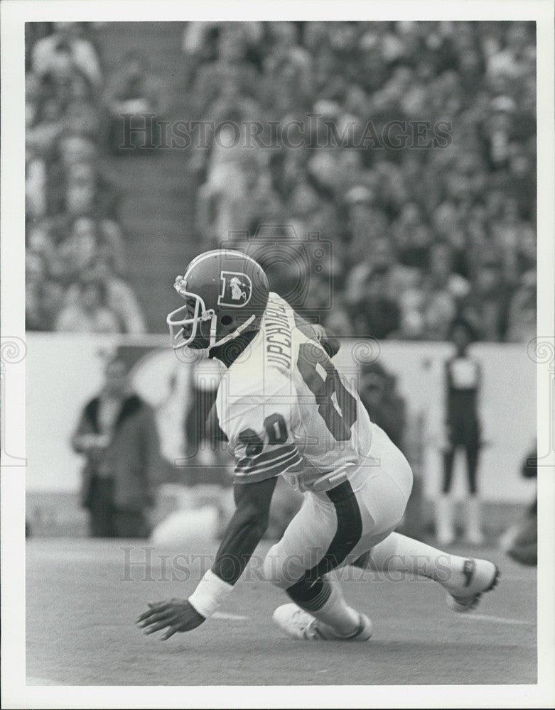 Press Photo Football Player - Historic Images