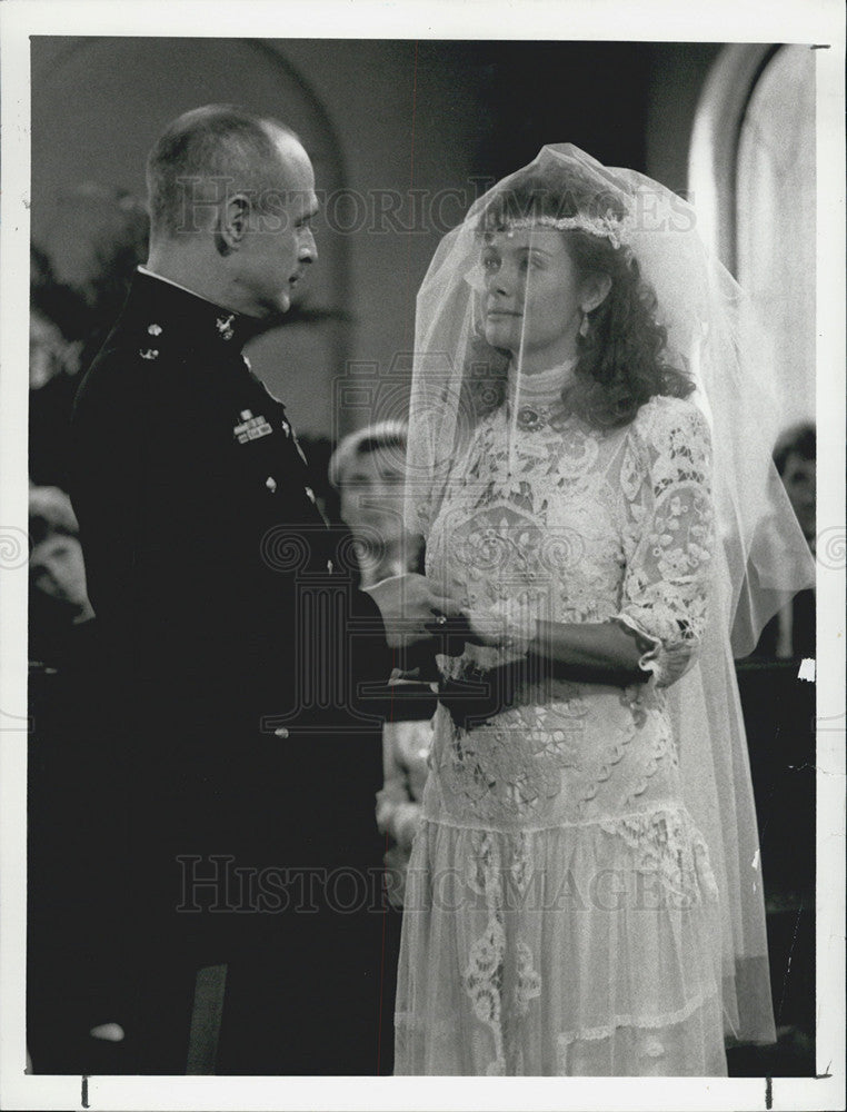 1989 Press Photo Gerald McRaney and Shanna Reed in Major Dad - Historic Images