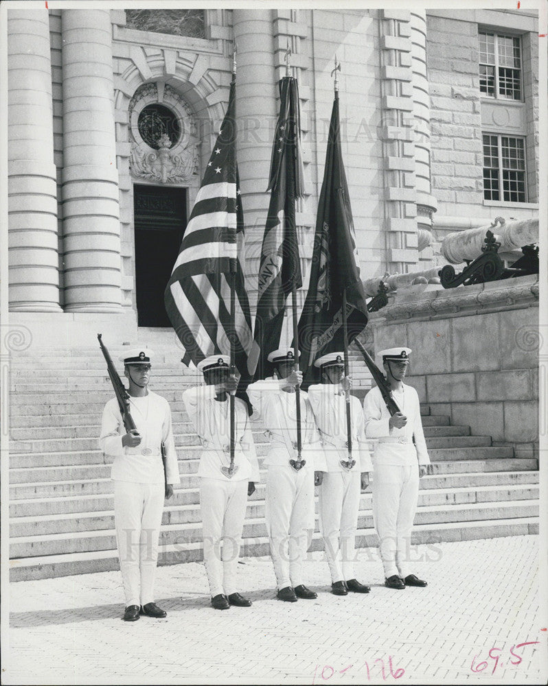 1976 Press Photo Naval Academy Flag Bearers - Historic Images