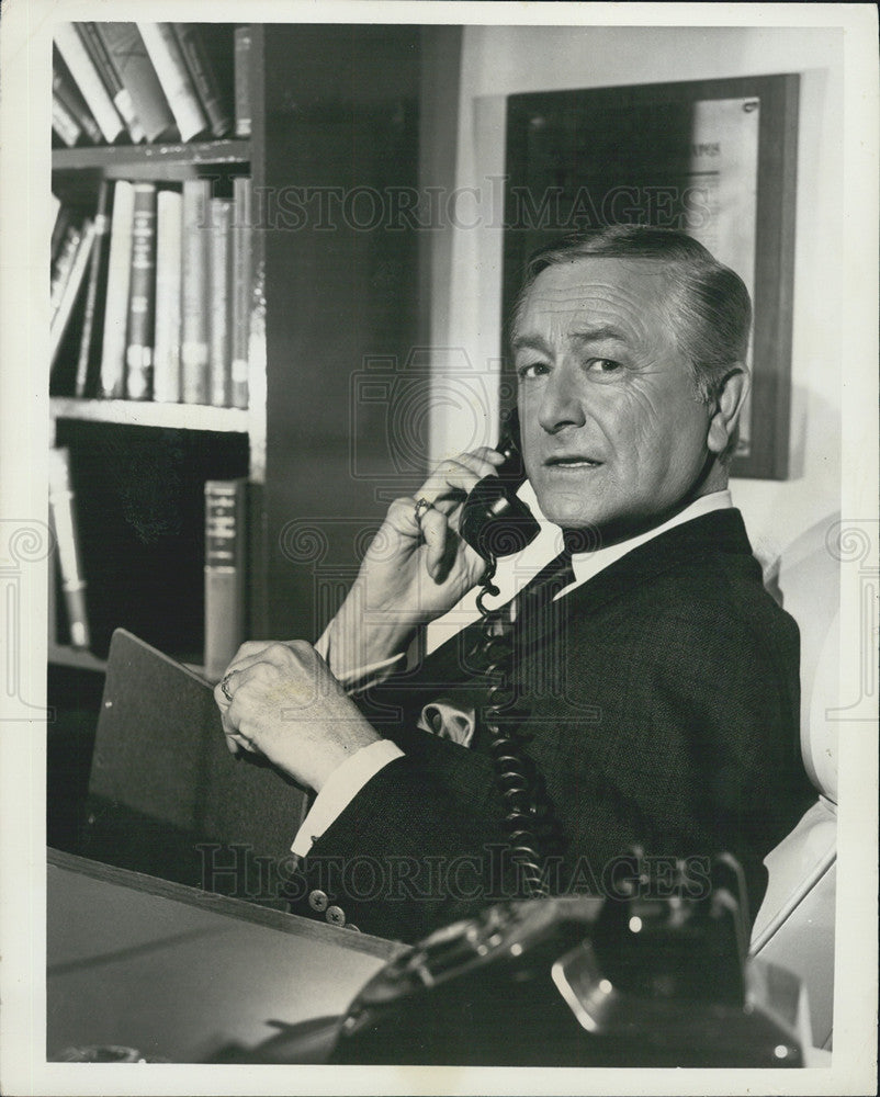 1970 Press Photo Robert Young on &quot;Marcus Welby MD&quot; - Historic Images