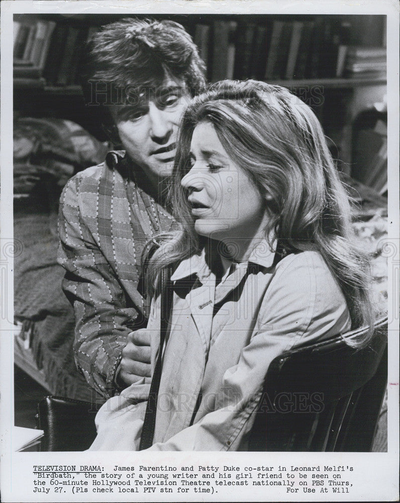 Press Photo James Farentino Patty Duke Birdbath - Historic Images