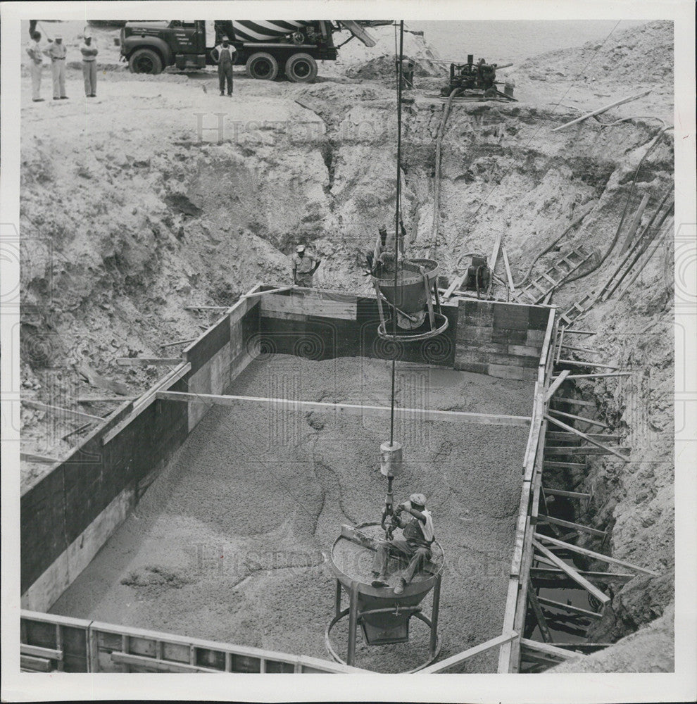 1957 Press Photo Bridge Construction - Historic Images