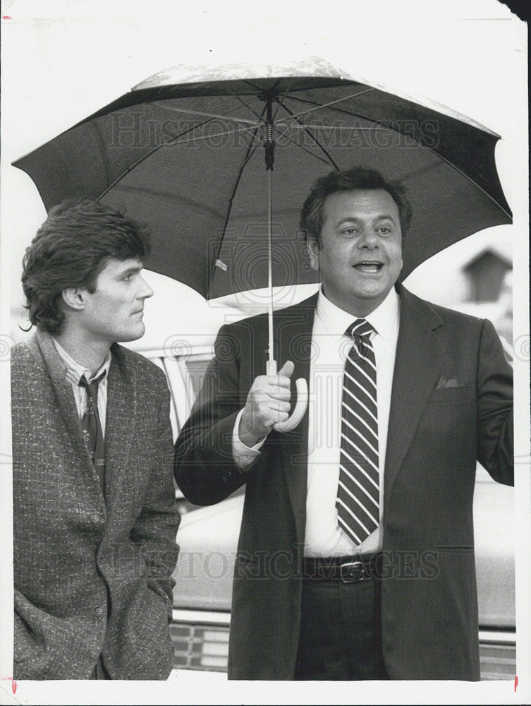 1987 Press Photo Actor Paul Sorvino and D.W. Moffett - Historic Images