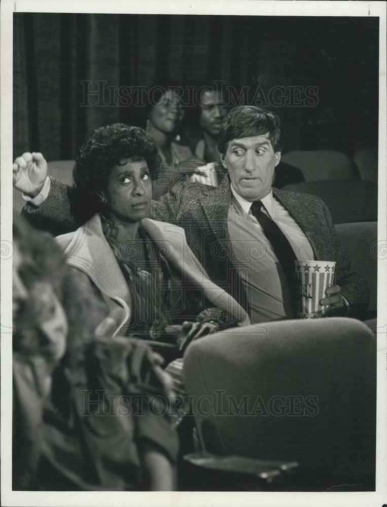 1983 Press Photo Actress Marla Gibbs and Actor Paul Benedict - Historic Images