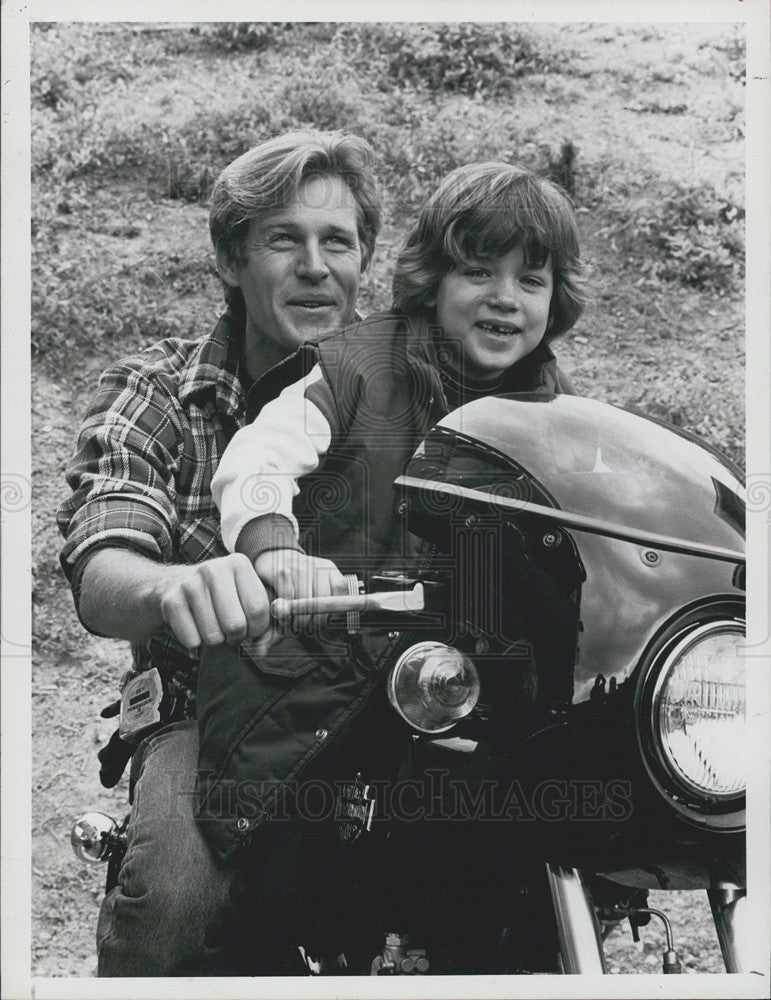 1982 Press Photo Eric Coplin and Brian Kerwin in The James Boys - Historic Images