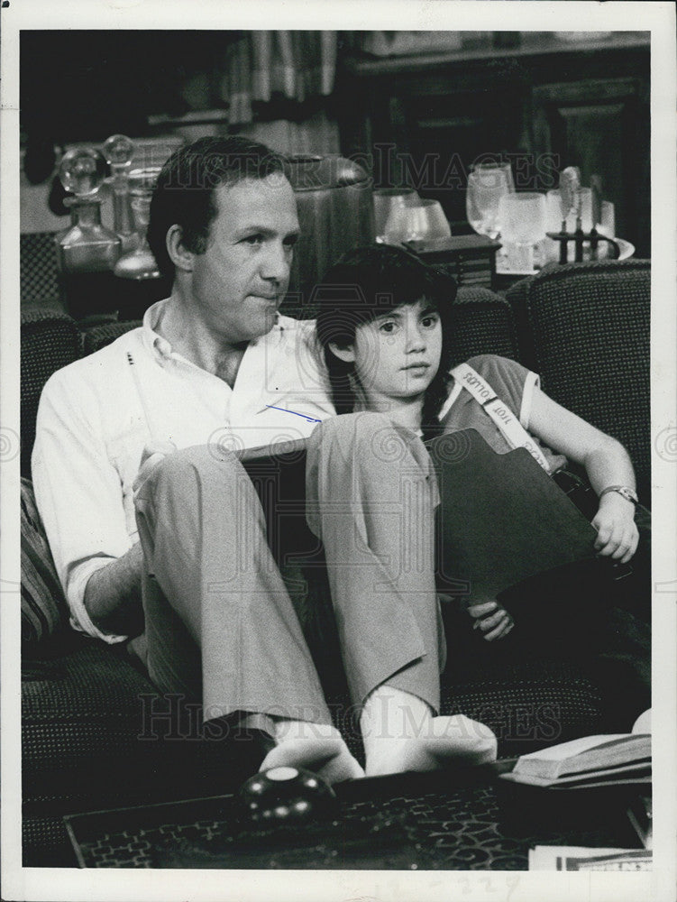 1980 Press Photo Lawrence Pressman And Natasha Ryan On Comedy Show Ladies Man - Historic Images