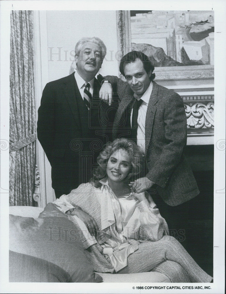 1986 Press Photo Joe Maher Sharon Stone Robert Desiderio In Mr. &amp; Mrs. Ryan - Historic Images