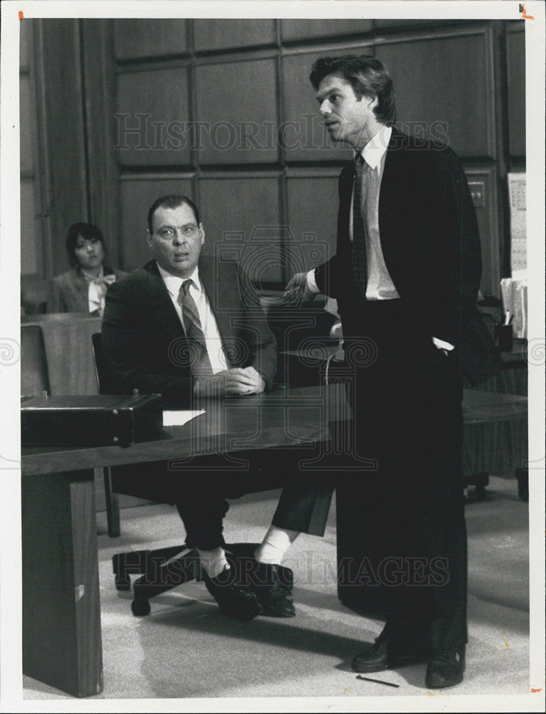 1989 Press Photo Harry Hamlin and Larry Drake in L.A. Law - Historic Images