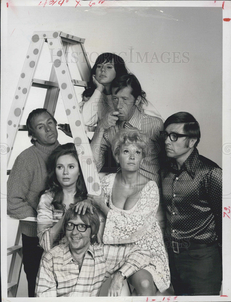 Press Photo Cast of Martin&#39;s Laugh-In - Historic Images