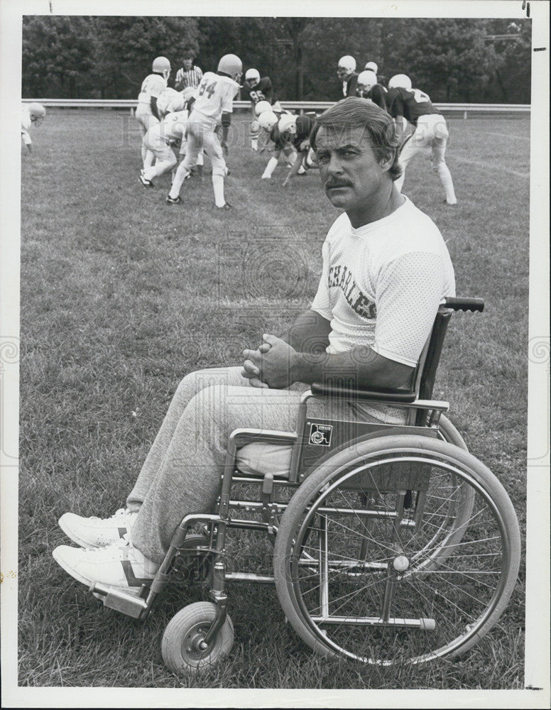 1981 Press Photo Actor Robert Conrad Starring In &quot;The Coach Of The Year&quot; NBC-TV - Historic Images