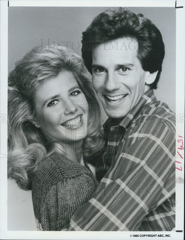 1985 Press Photo Heidi Bohay And Michael Spound In Arthur Hailey ABC Show Hotel - Historic Images