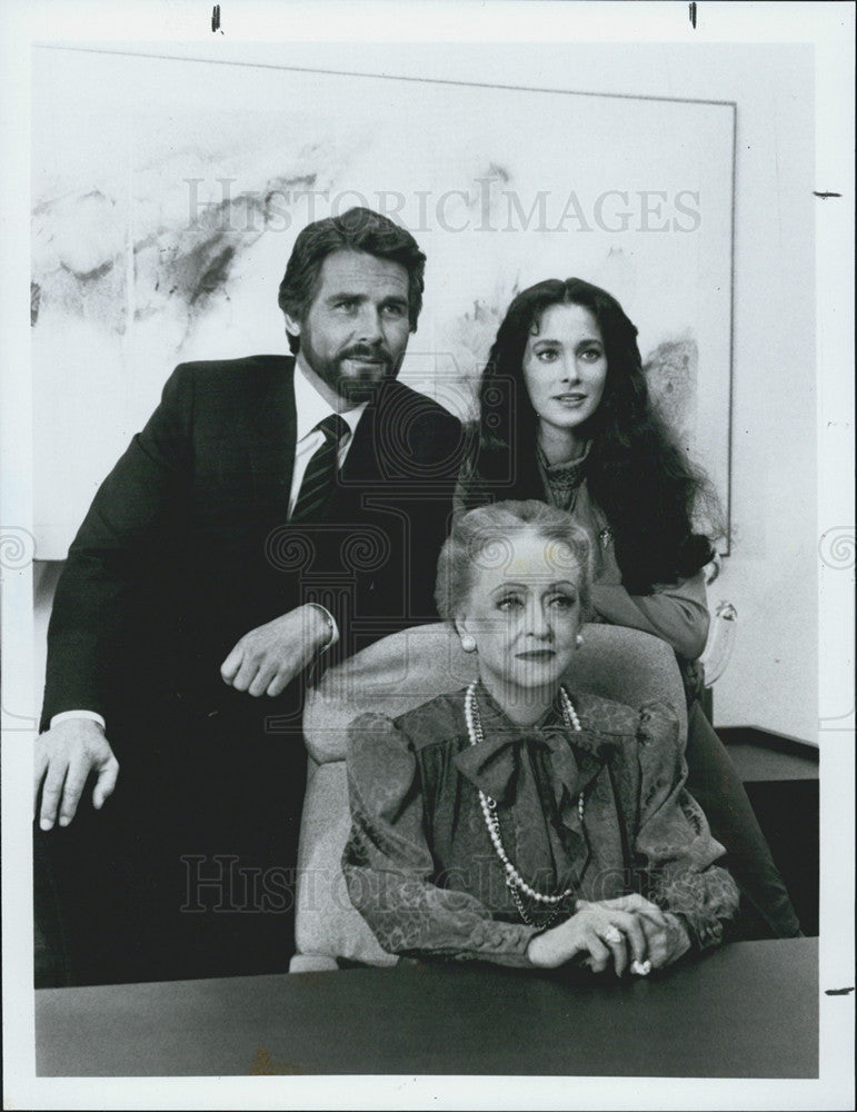 1985 Press Photo Bette Davis James Brolin And Connie Sellecca On ABC Show Hotel - Historic Images