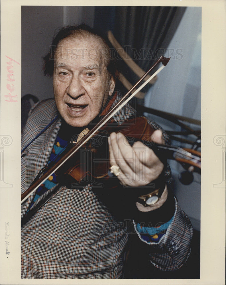 1991 Press Photo Henny Youngman Chairman Little City Foundation Smiles Campaign - Historic Images