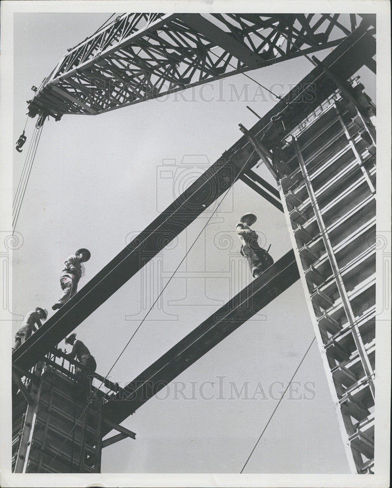 Press Photo Construction of Bridge in Tampa Bay - Historic Images