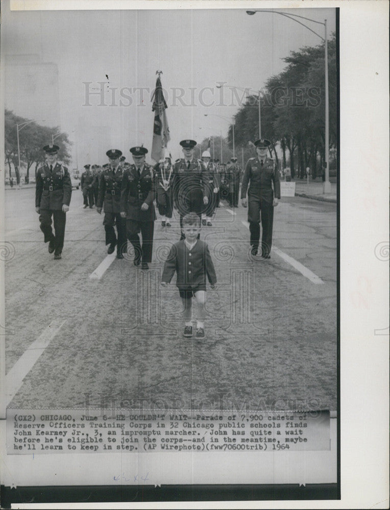 1964 Press Photo Reserve officer Training Corps Cadets March in Chicago - Historic Images