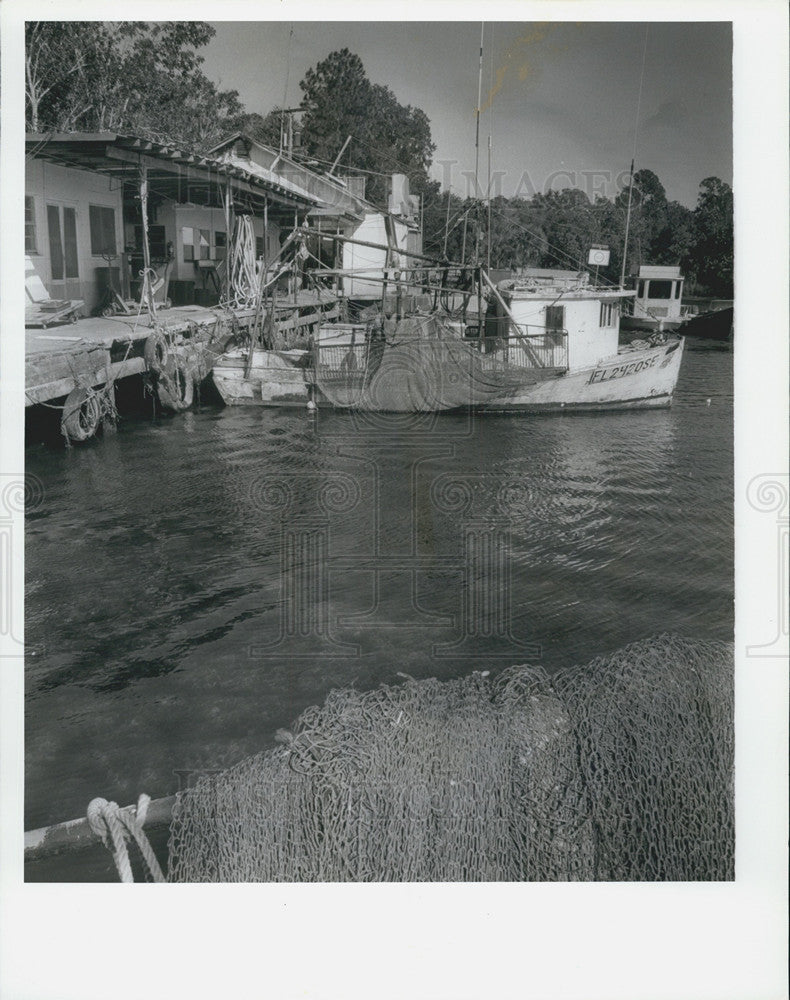 1990 Press Photo Brown&#39;s Blue Crab House - Historic Images