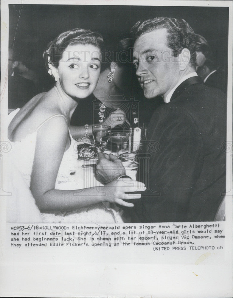 1954 Press Photo Singers Anne Marie Alberghetti And Vic Damon At Coconut Grove - Historic Images