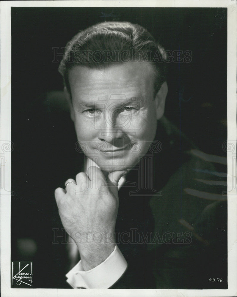 1973 Press Photo John Alexander Opera Singer Musician - Historic Images