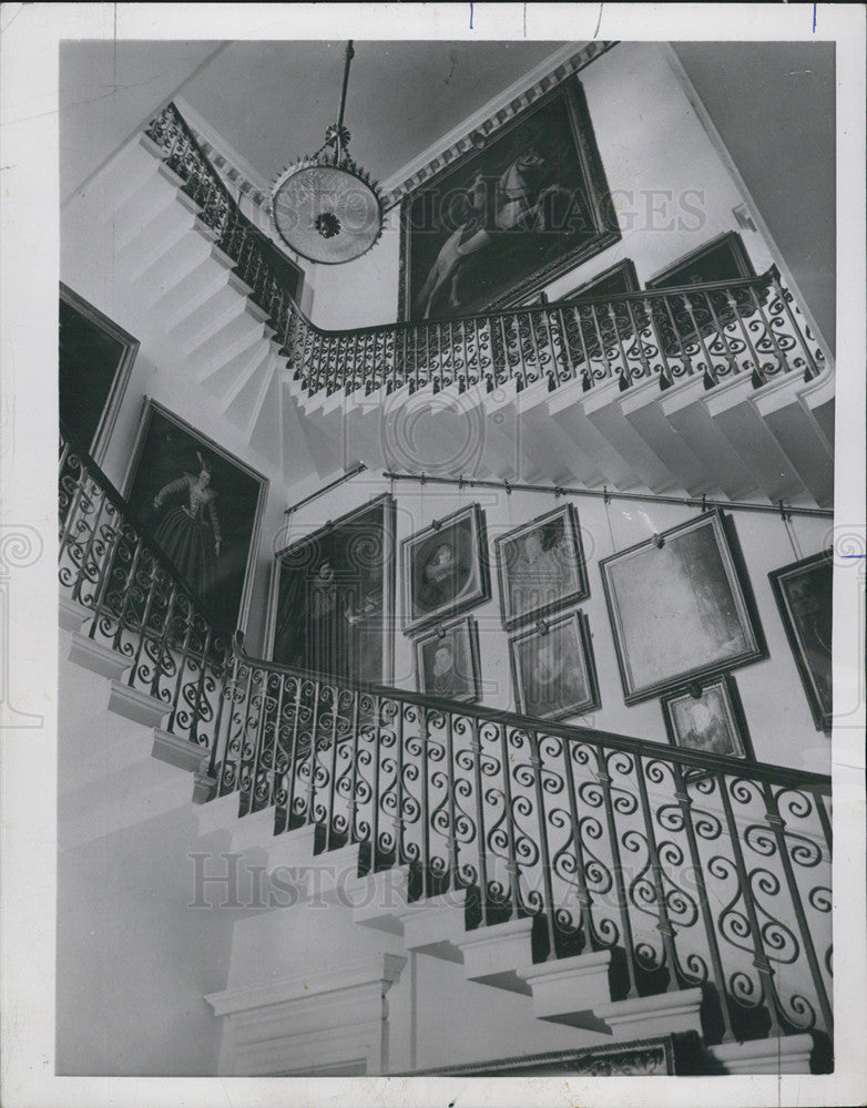 1955 Press Photo Duke Of Bedford Queen Victoria Home - Historic Images