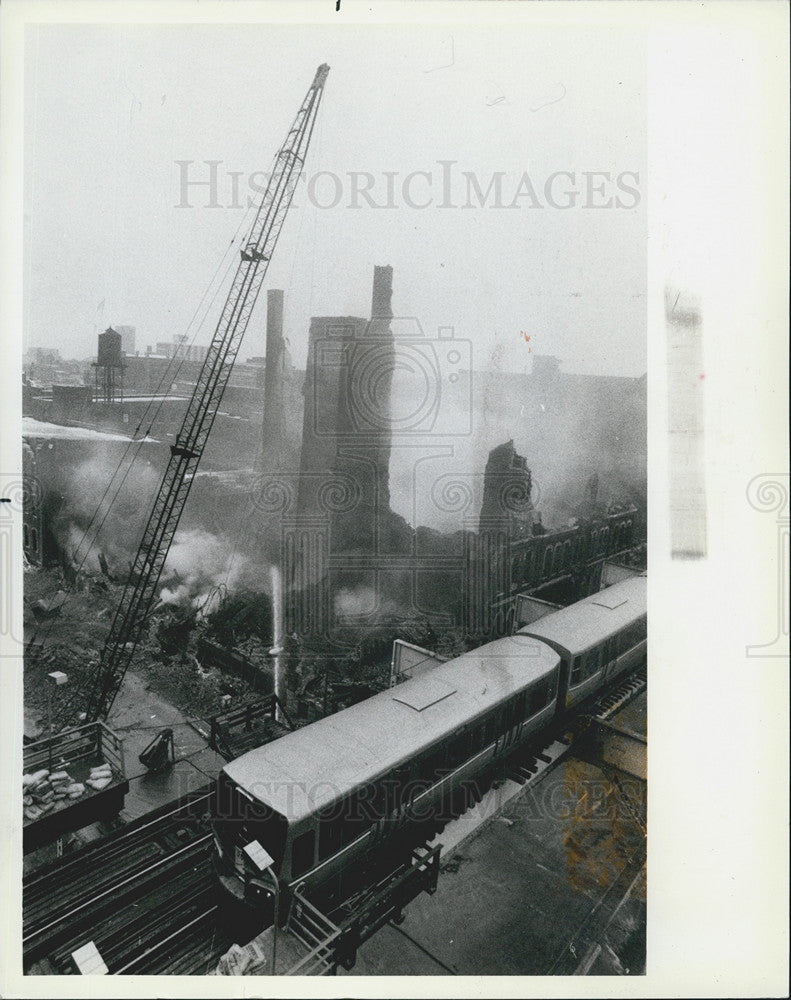 1984 Press Photo Lake Street Chicago Transportation Company Fire - Historic Images