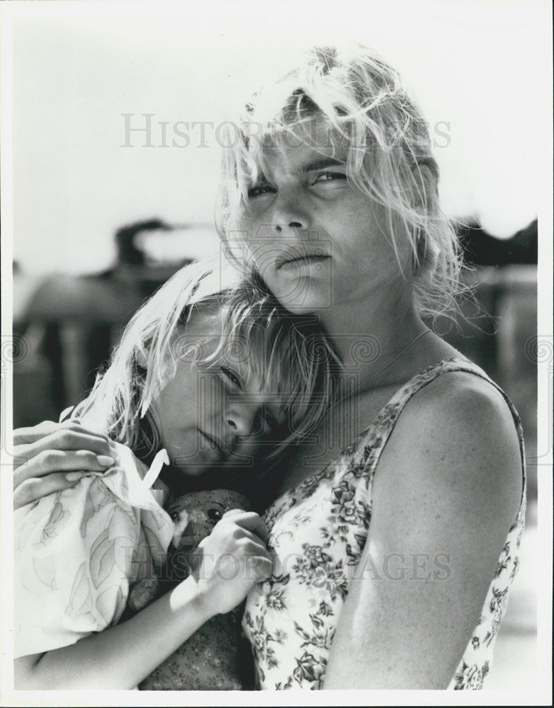 1992 Press Photo Mariel Hemingway Lindsey Haun Actresses Desperate Rescue: The - Historic Images