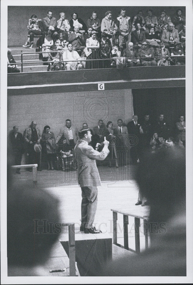 1955 Press Photo Oral Roberts - Historic Images