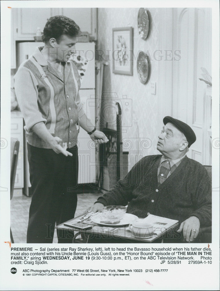 1991 Press Photo Ray Sharkey and Louis Guss in The Man In The Family - Historic Images