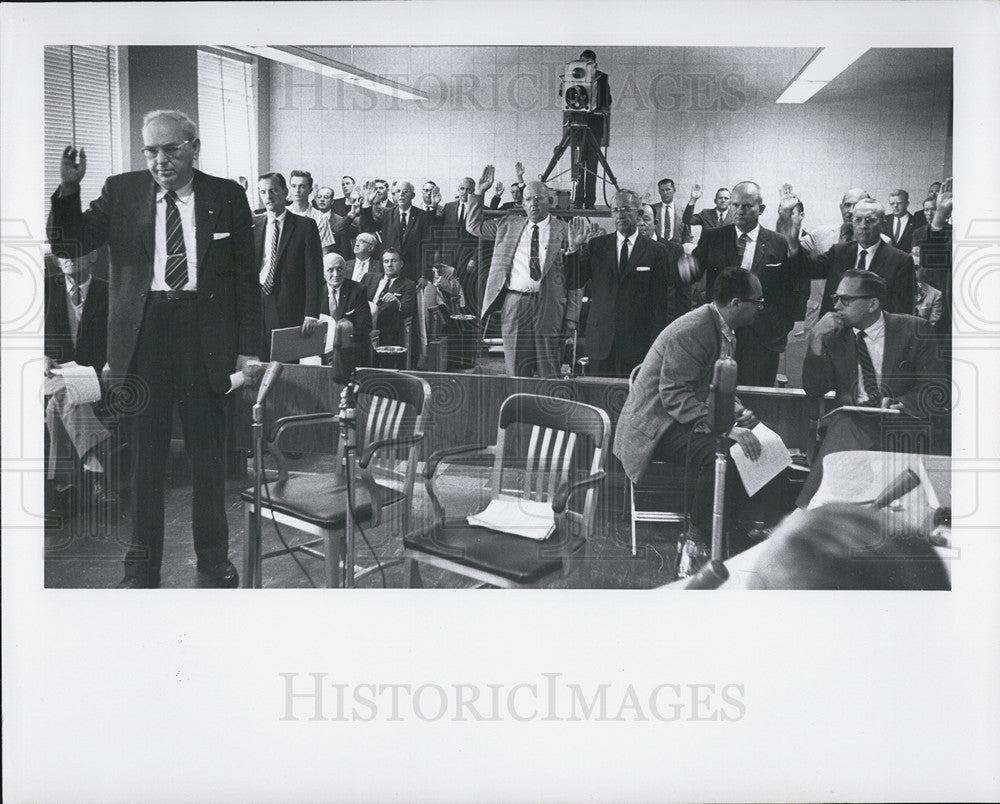 Press Photo crowd men suits - Historic Images