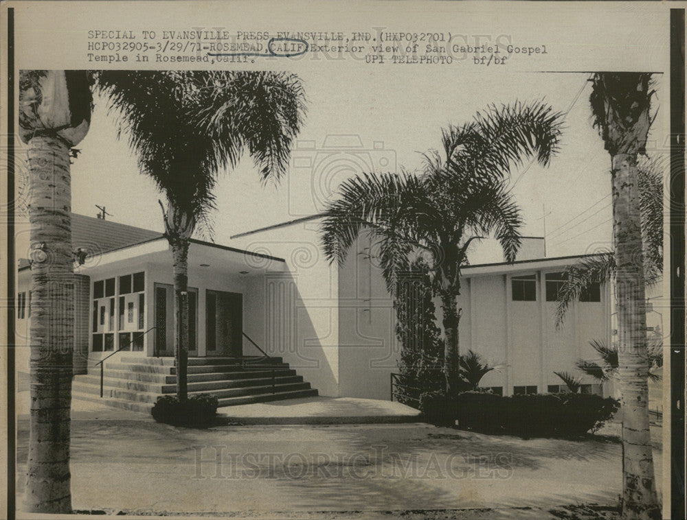 1971 Press Photo exterior view San Gabriel Gospel Temple Rosemeed California - Historic Images