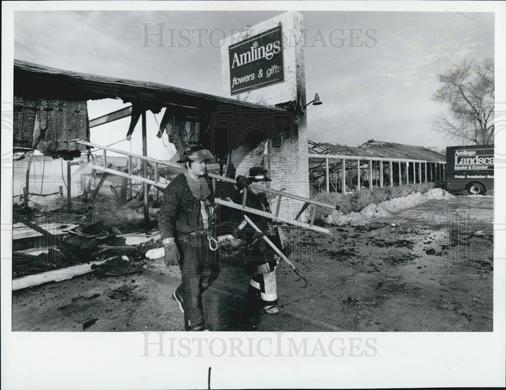 1989 Press Photo Amlings Flowerland gutted due to fire - Historic Images