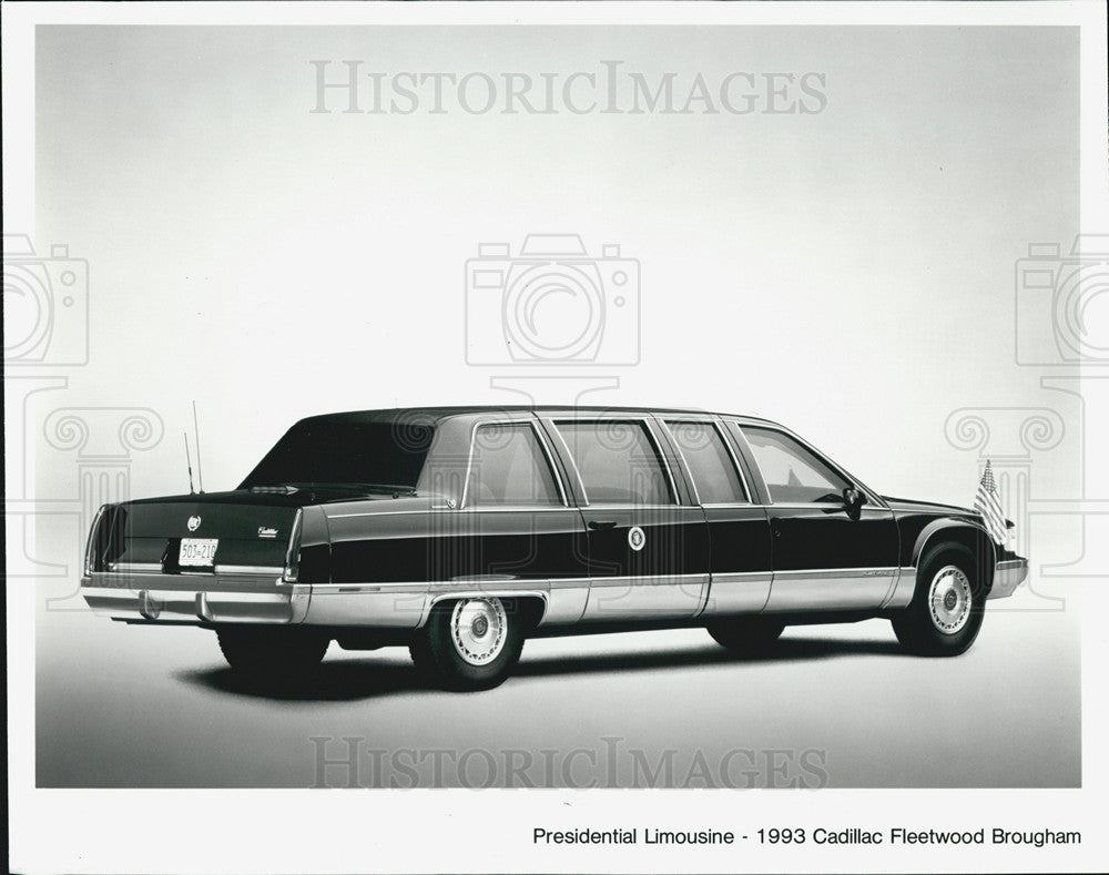 Press Photo 1993 Cadillac Fleetwood Brougham - Historic Images