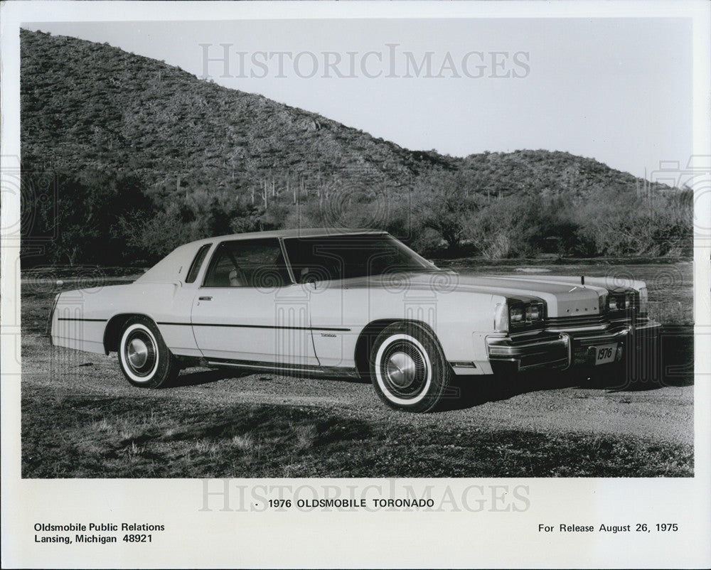 1975 Press Photo 1976 Oldsmobile Toronado - Historic Images