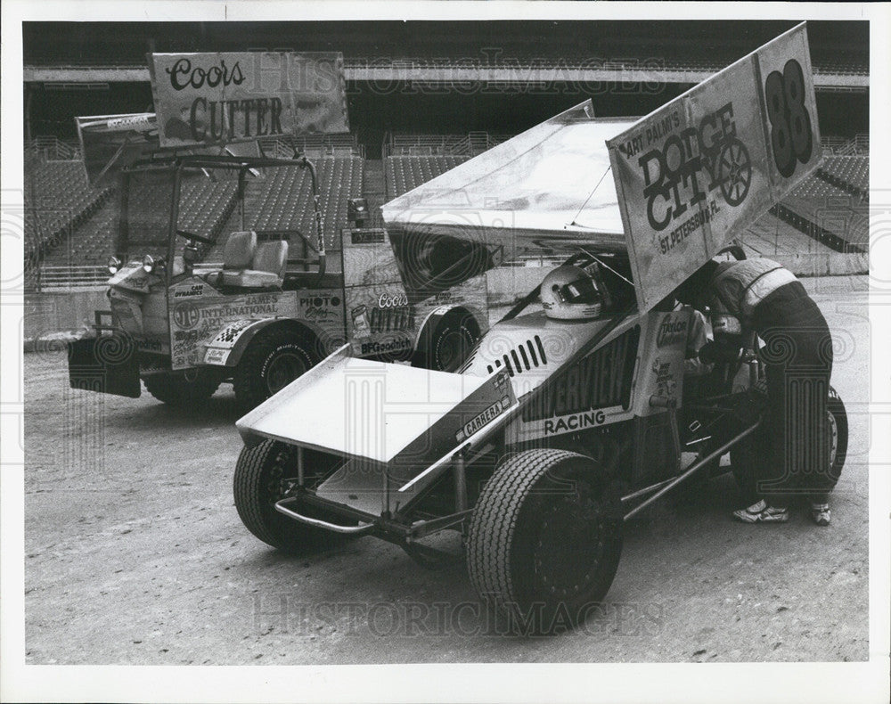 1992 Press Photo Florida Sun Coast Dome Race Cars Worked On Sprint Car Classic - Historic Images