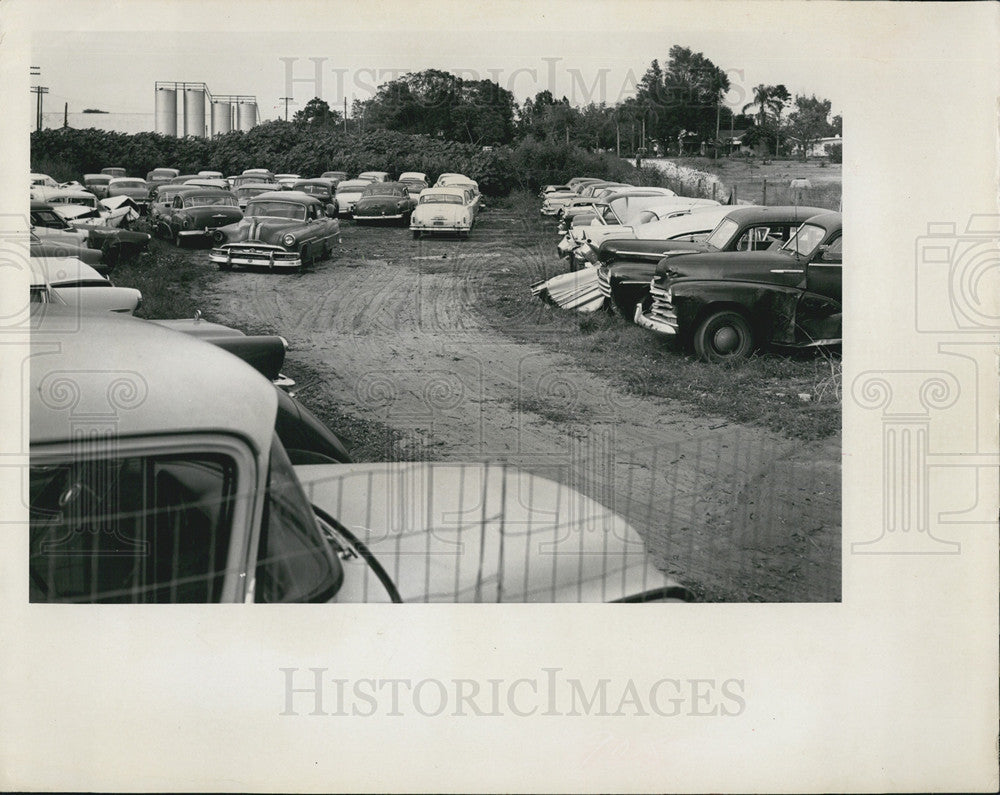 1964 Press Photo Abandoned Automobiles, Campbell&#39;s Wrecker Service - Historic Images