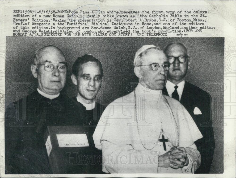 1958 Press Photo Pope Pius XII, New Roman Catholic Bible - Historic Images