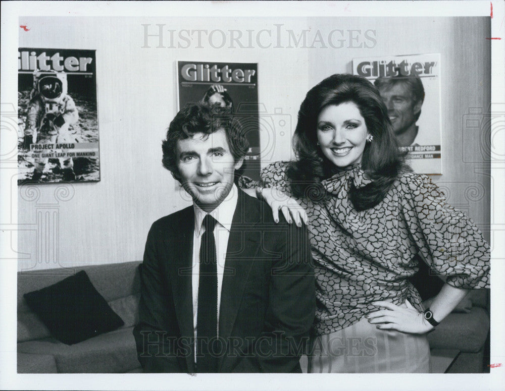 1984 Press Photo David Burney And Morgan Brittany Star As Reporters In &quot;Glitter&quot; - Historic Images