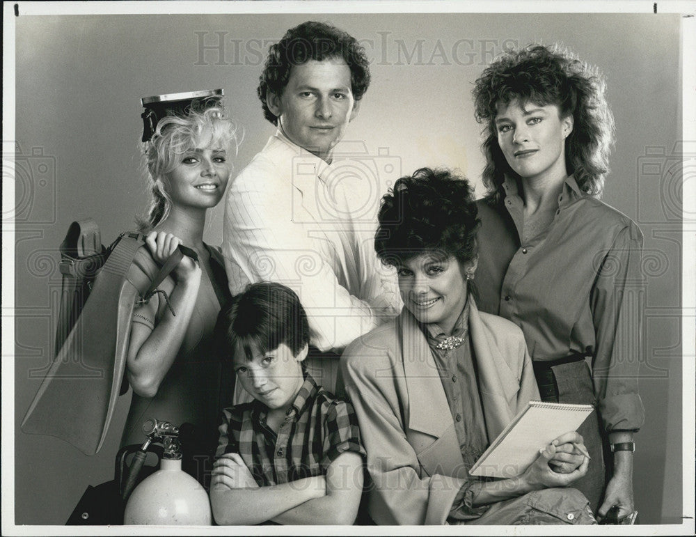 1985 Press Photo Victor Garber, David Faustino, Teri Copley, Shanna Reed - Historic Images