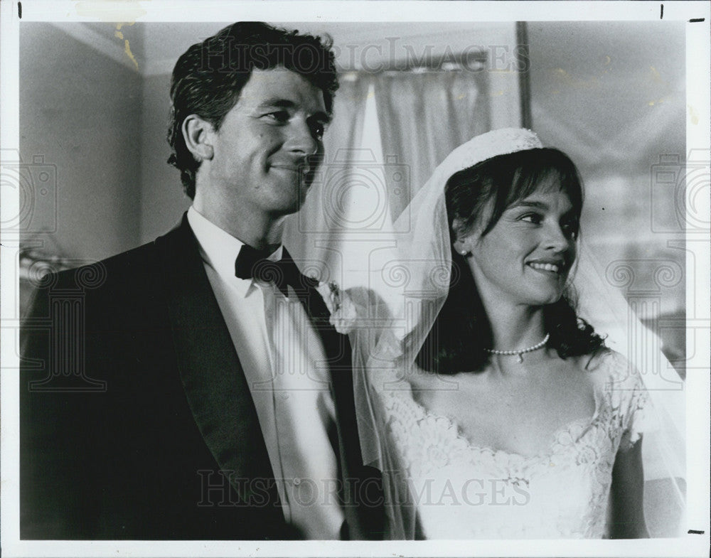Press Photo Patrick Duffy and Pamela Sue Martin in Strong Medicine - Historic Images